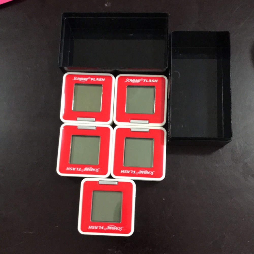 Hasbro Vintage(Rare Find) Scrabble Flash Electronic Spelling word game.